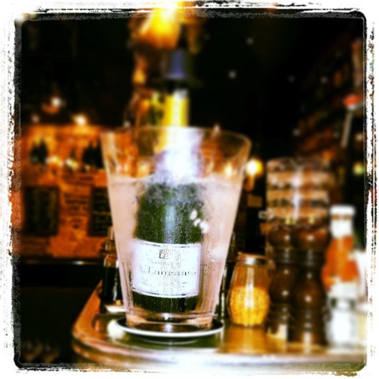 champagne 768x768