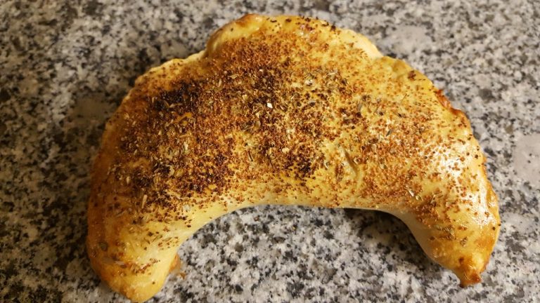 pizza calzone facon pain 768x432