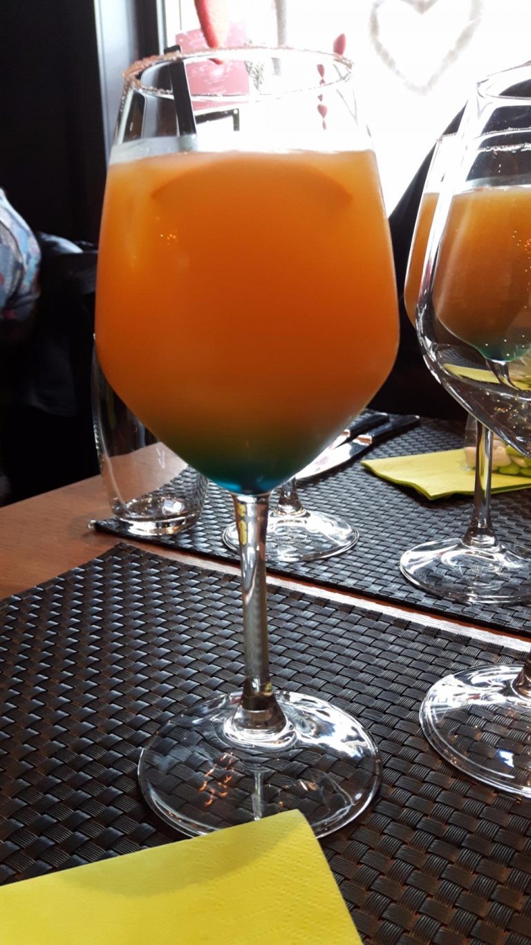 apero 768x1365