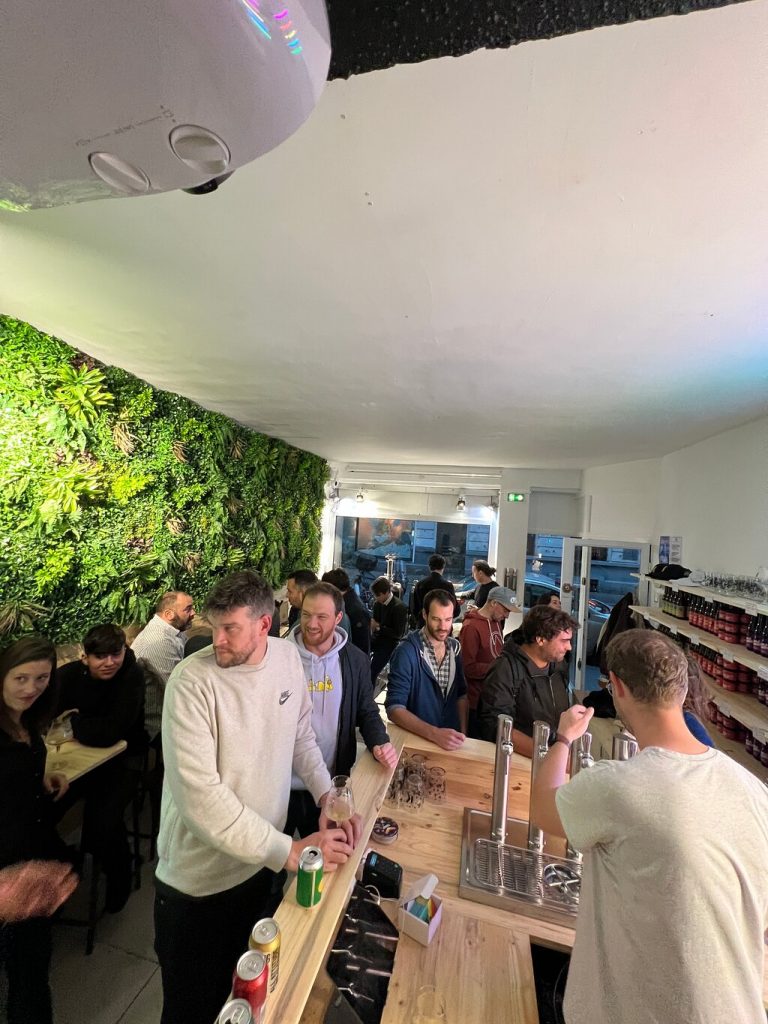 bar 4 768x1024