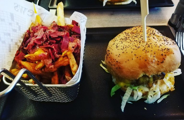 burger lechampselysee 768x502