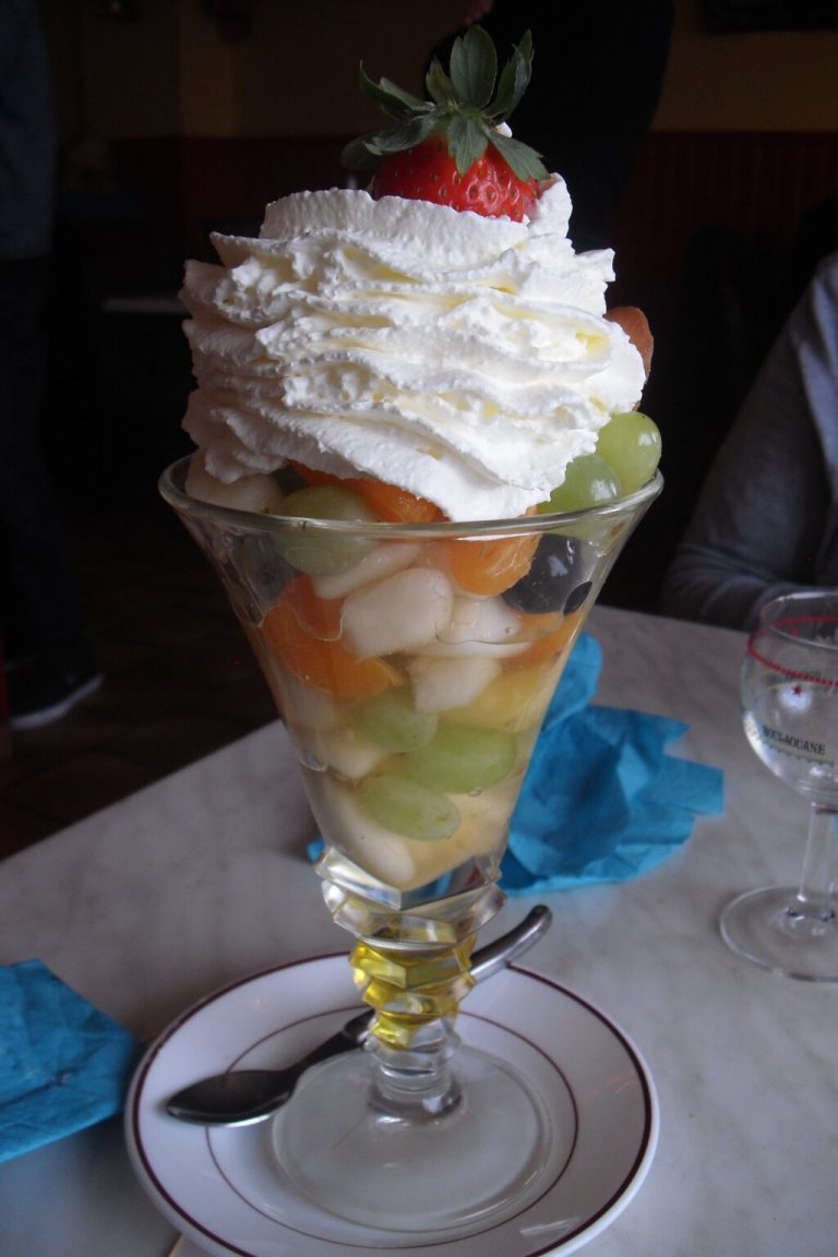 coupe salade de fruits 768x1152