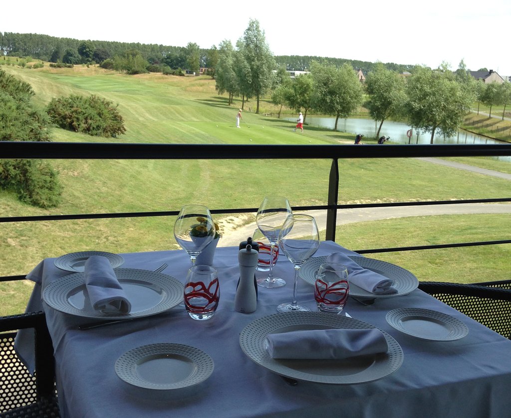 notre table vue sur les