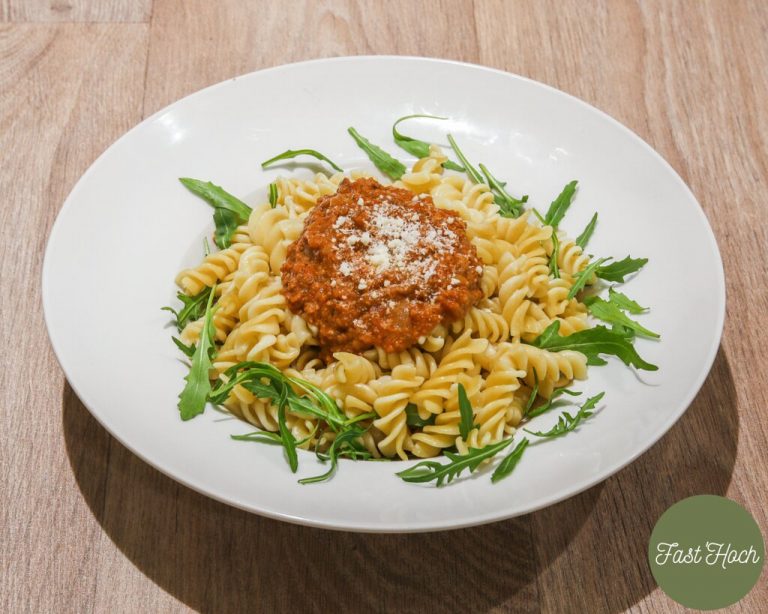 pates bolognaise 768x614