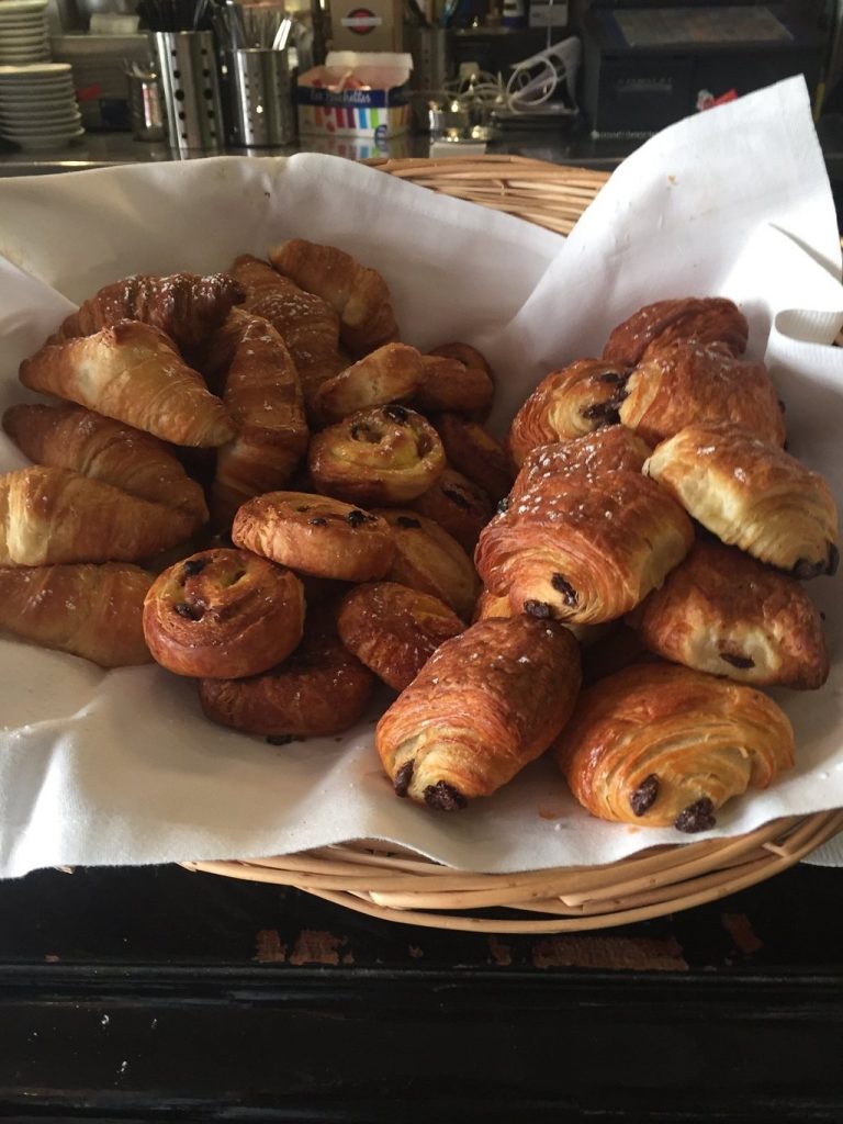 viennoiserie brunch 768x1024