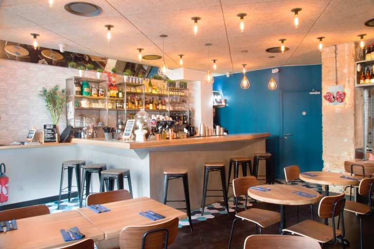 c est lumineux au bar 768x512