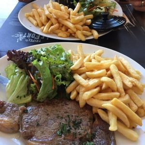 cafe de la mairie 300x300