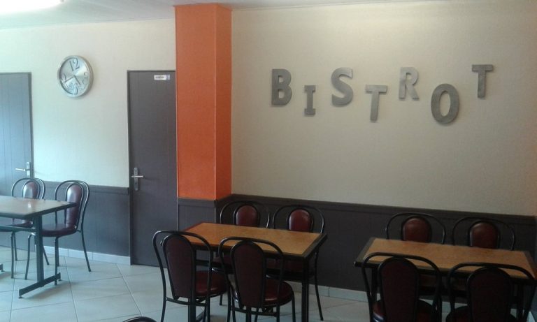 cafe du stade 768x461