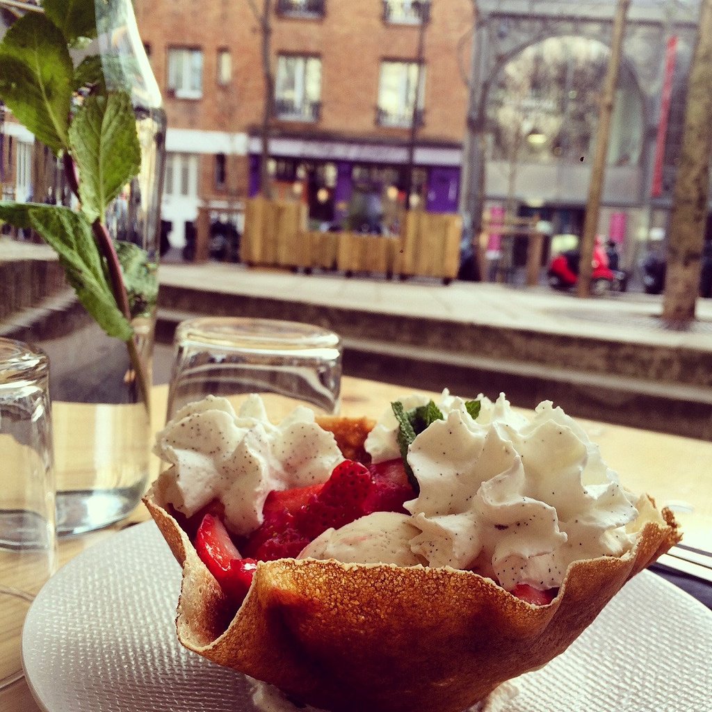 cet ete gigi decline