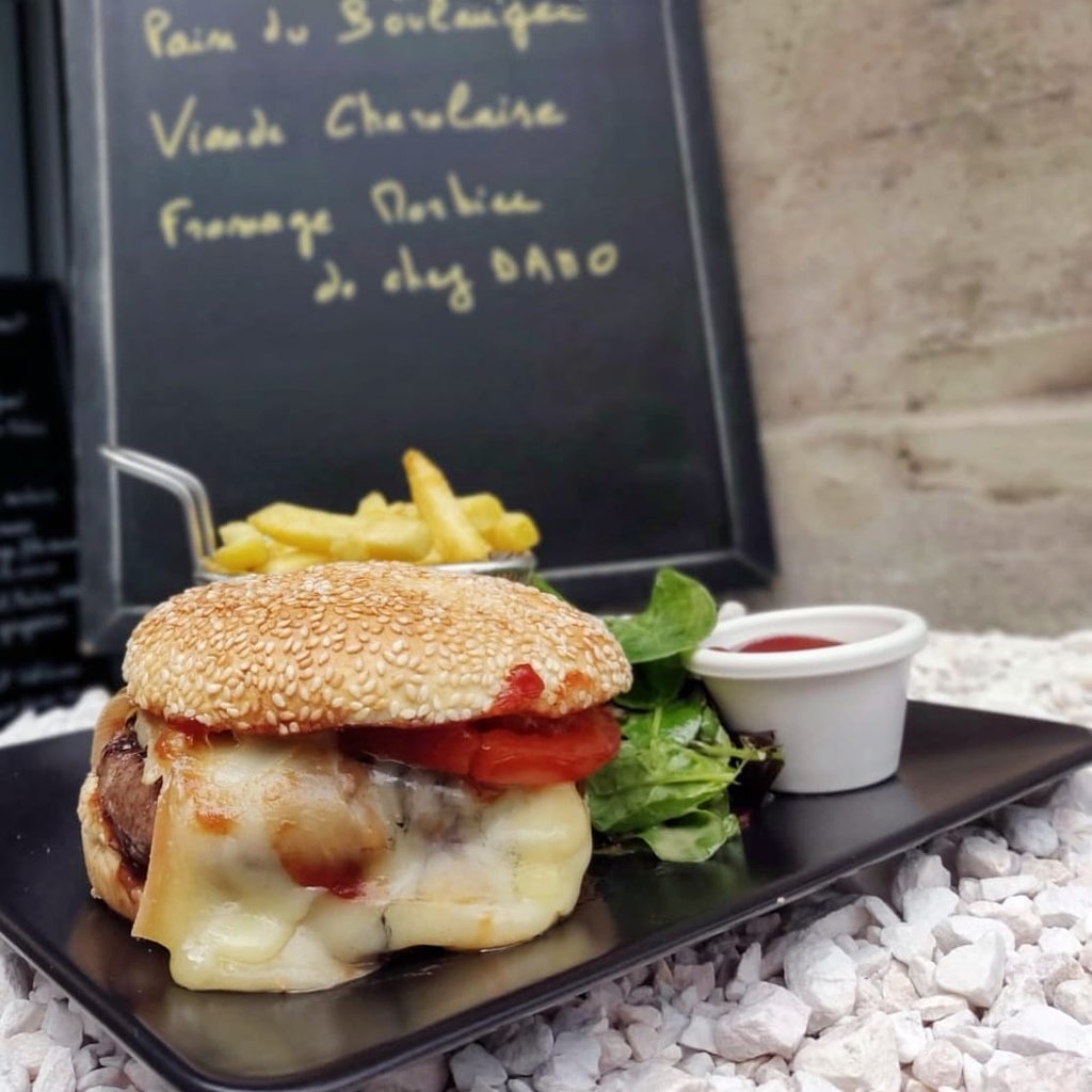 cheeseburger local pain