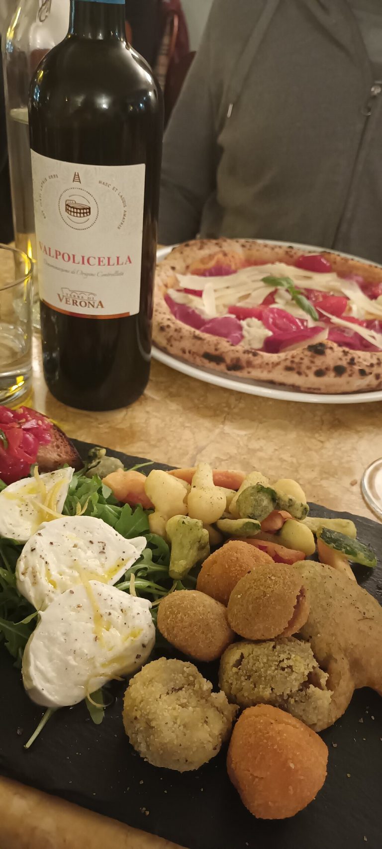 ciore pizzeria napoletana 768x1707