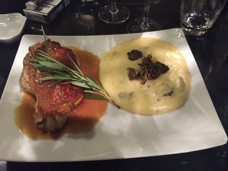cote de veau roti servi 768x576