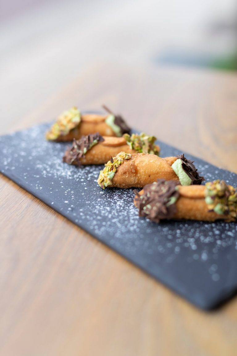 dessert cannoli sucre 768x1152