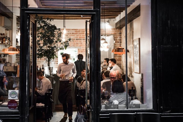 interieur restaurant 768x512