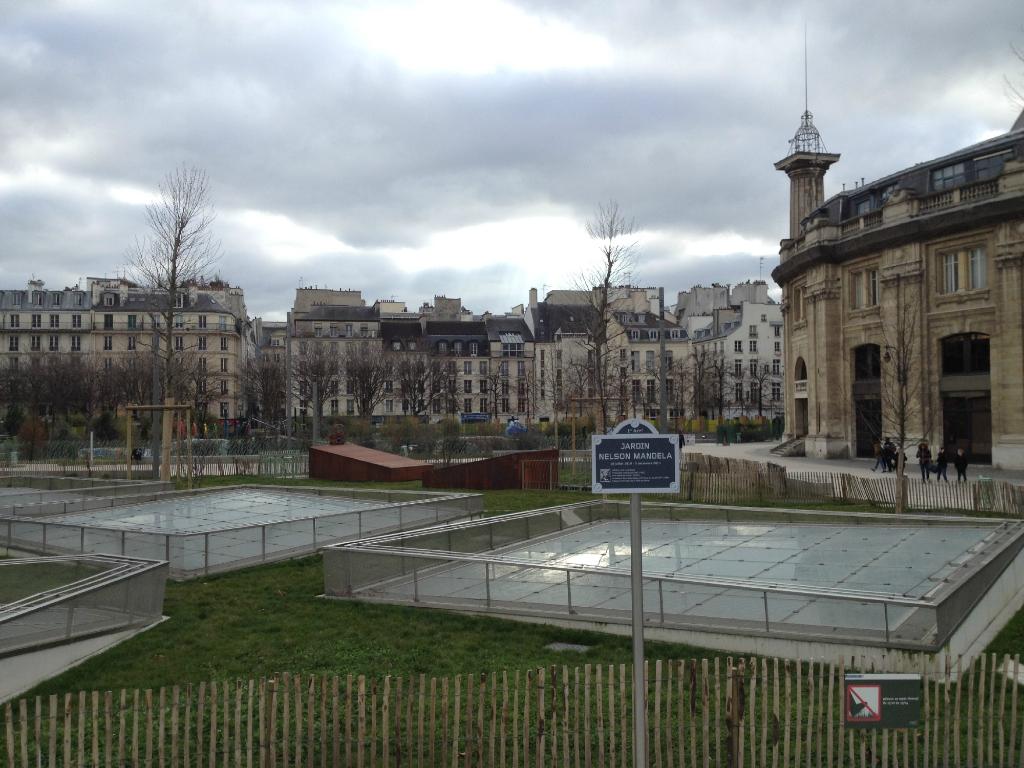 jardin des enfants aux