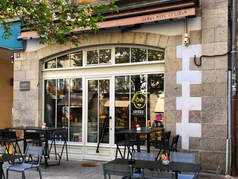 le cafe joyeux vasselot 768x576