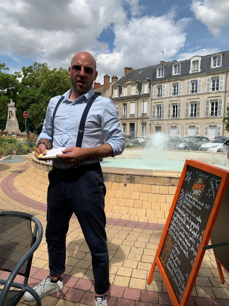 le meilleur serveur 768x1024