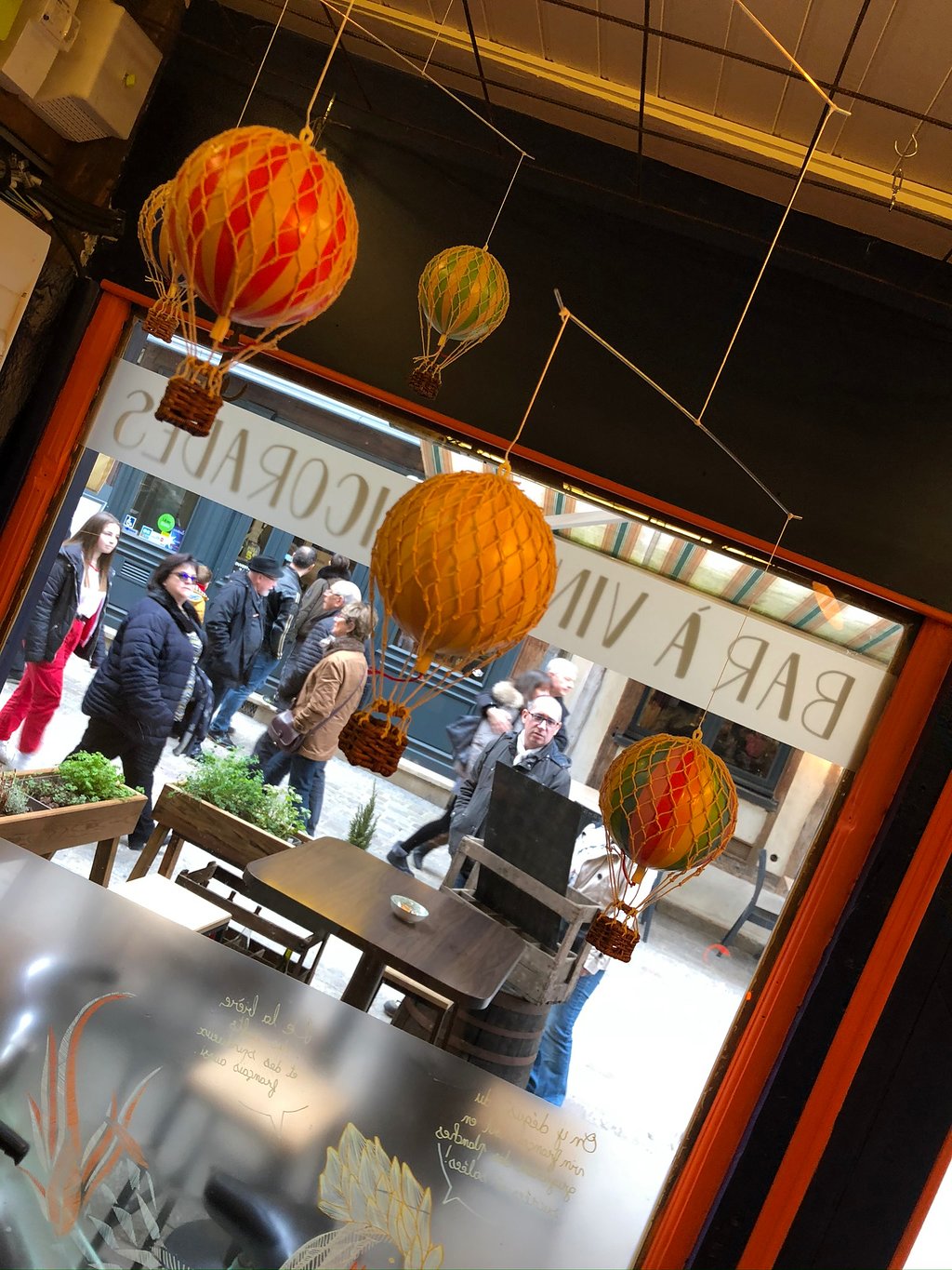 mini hot air balloons