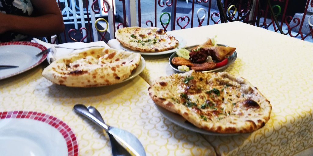 naam and fried appetizers