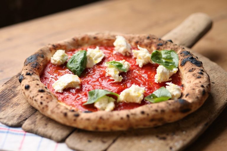 pizza extra bufflone 768x512