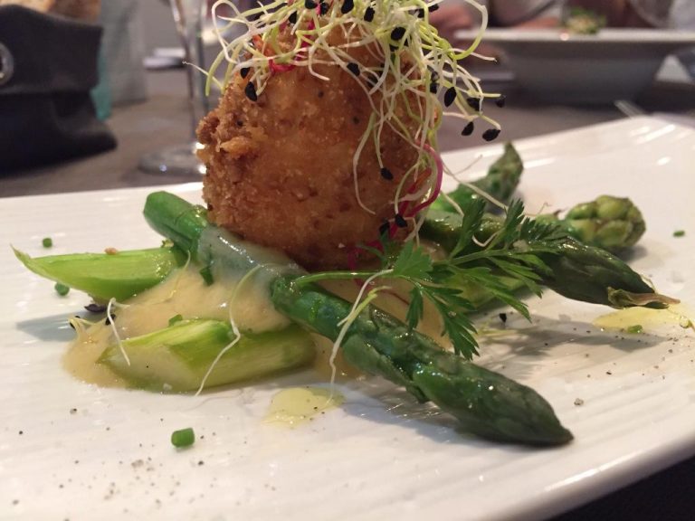 restaurant zest 768x576