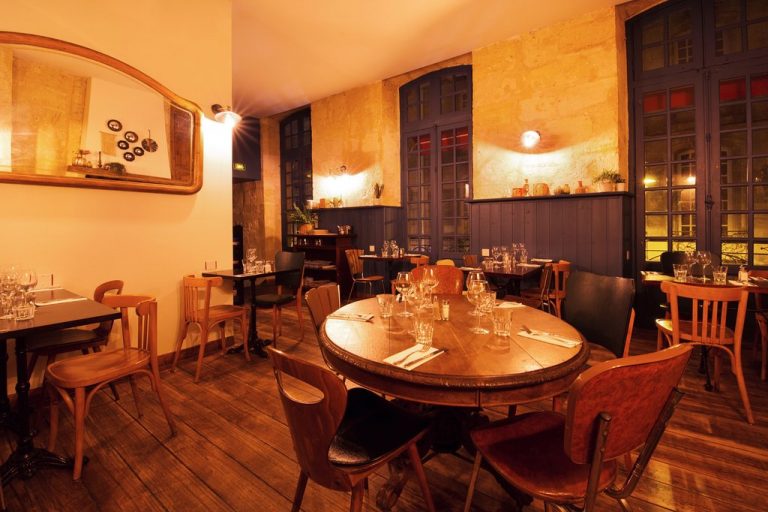 salle a l etage 768x512