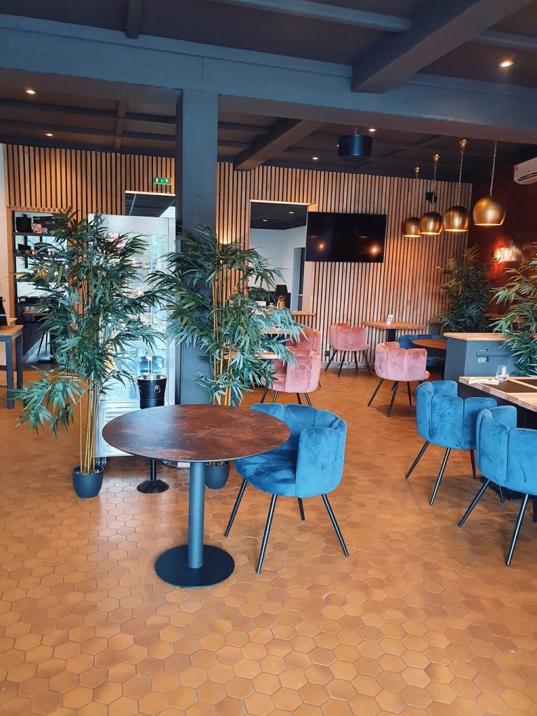 salle principale 1 768x1024