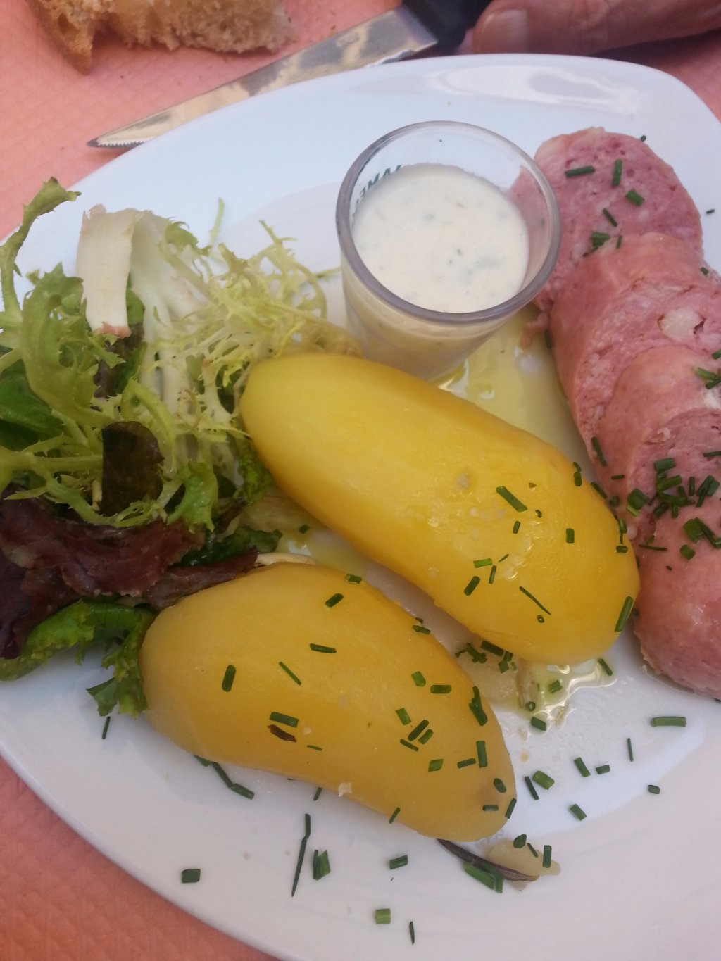 saucisson chaud pommes