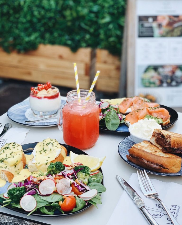 week end brunch 768x948