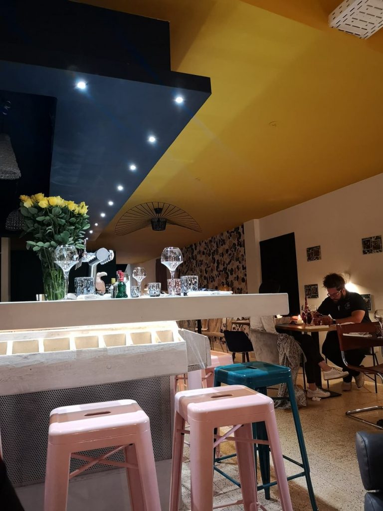 yellow corner 768x1024